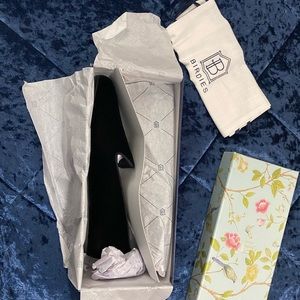 The Starling by Birdies